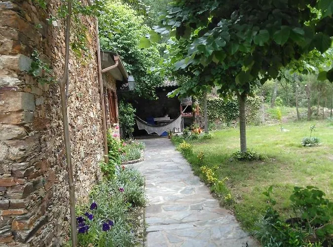 Casa Da Lomba بيت للعطل